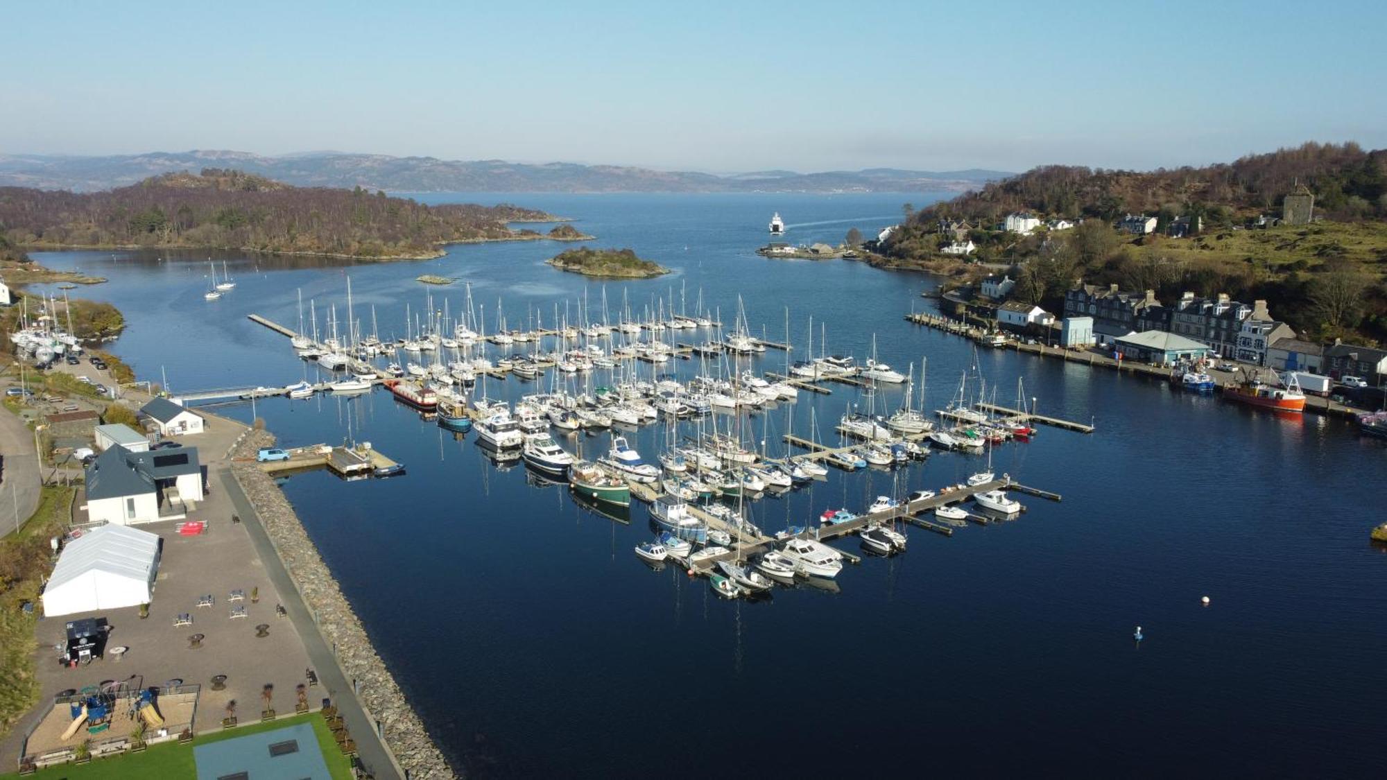 The Waterfront Hotel Tarbert  Buitenkant foto
